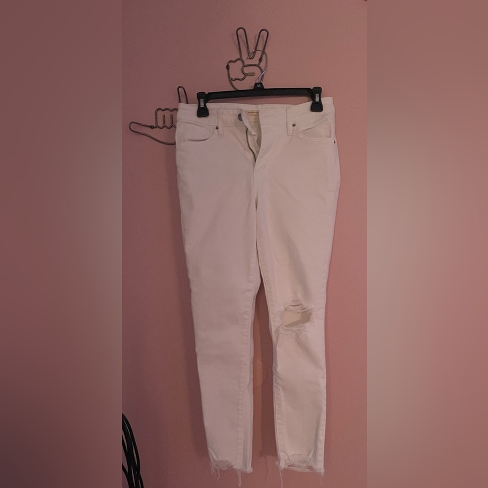 Brand new Levi’s white jeans